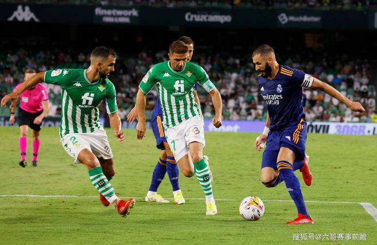 瓦伦西亚队靠着进攻实力打进半决赛！